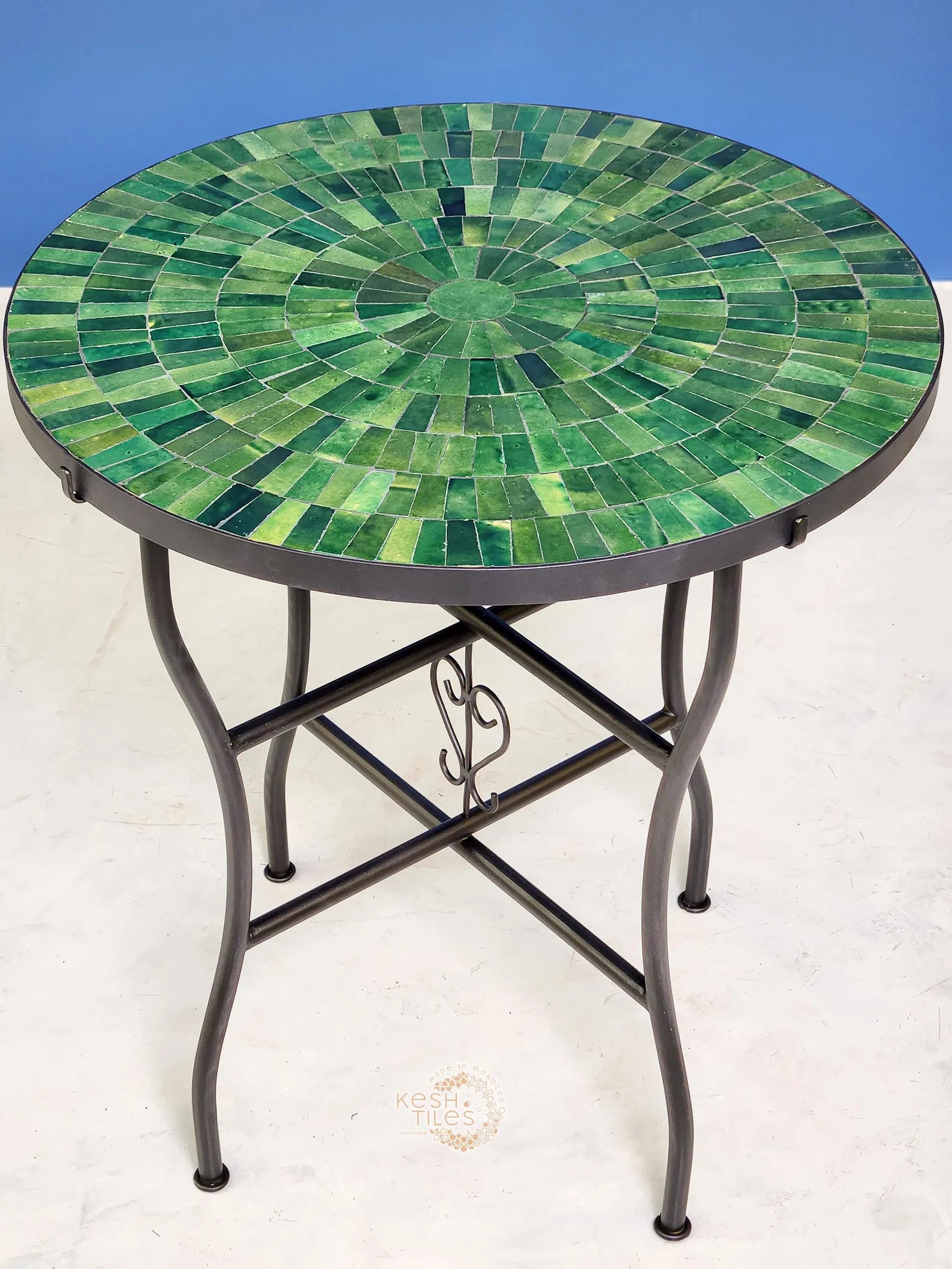 SPECTACULAR MOSAIC TABLE, Custom Made Green Tamegroute Round Table, Traditional Andalus Design, Luxurious Outdoor Table For Garden And Patio
