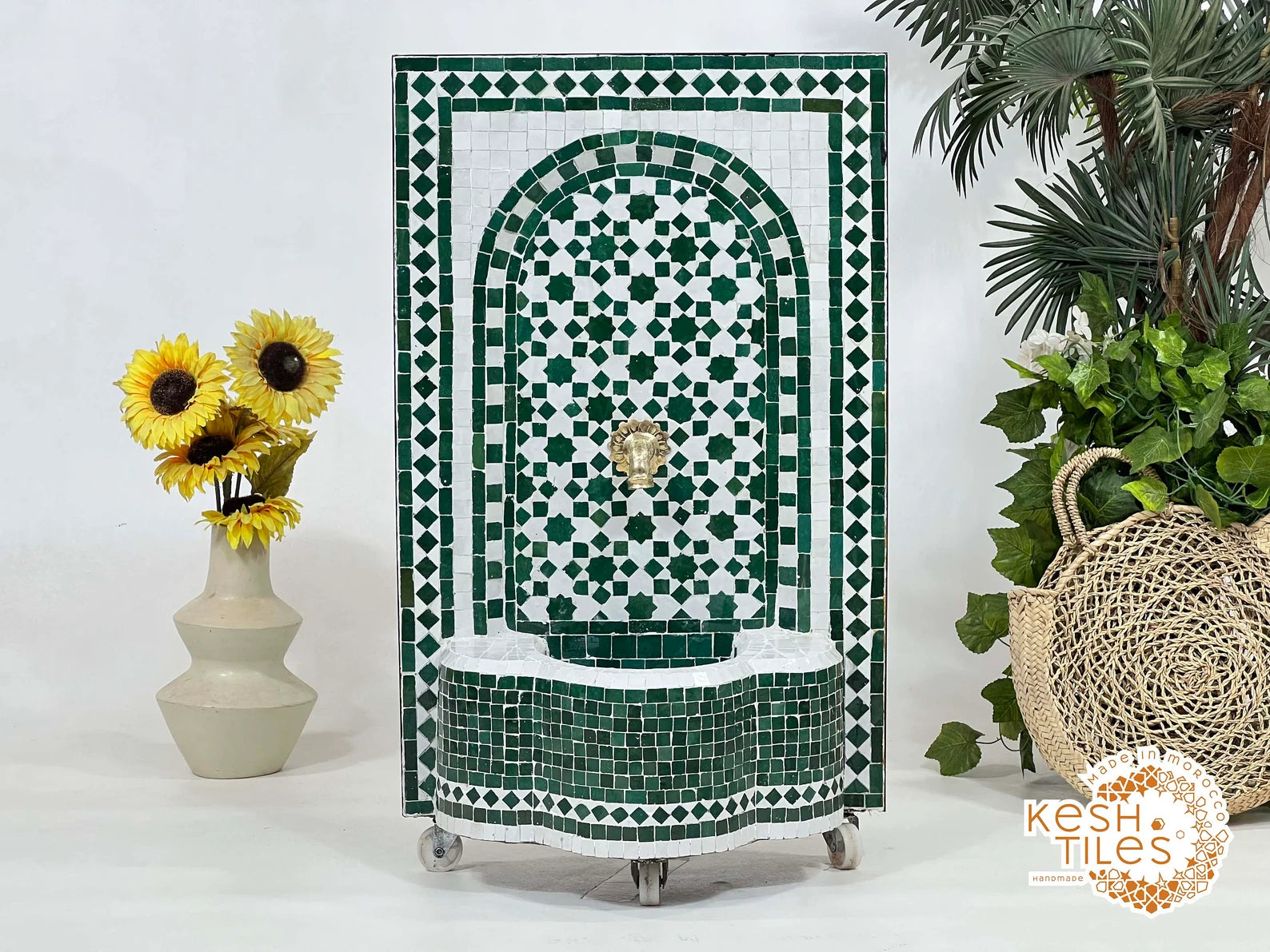 CUSTOM MOSAIC FOUNTAIN - Amazing Indoor/Outdoor Artistic Fountain - Emerlad Green And White Mid Century Pattern - Moroccan Zellige Fountain