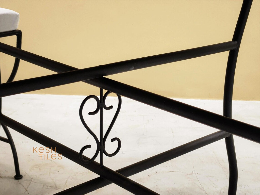 Amina - Round Mosaic Coffee Table, Handmade Beige and Off White Tile Table