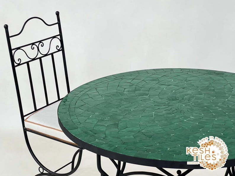 Drâa - Round Green Mosaic Table, Handmade Moroccan Flower Design Table