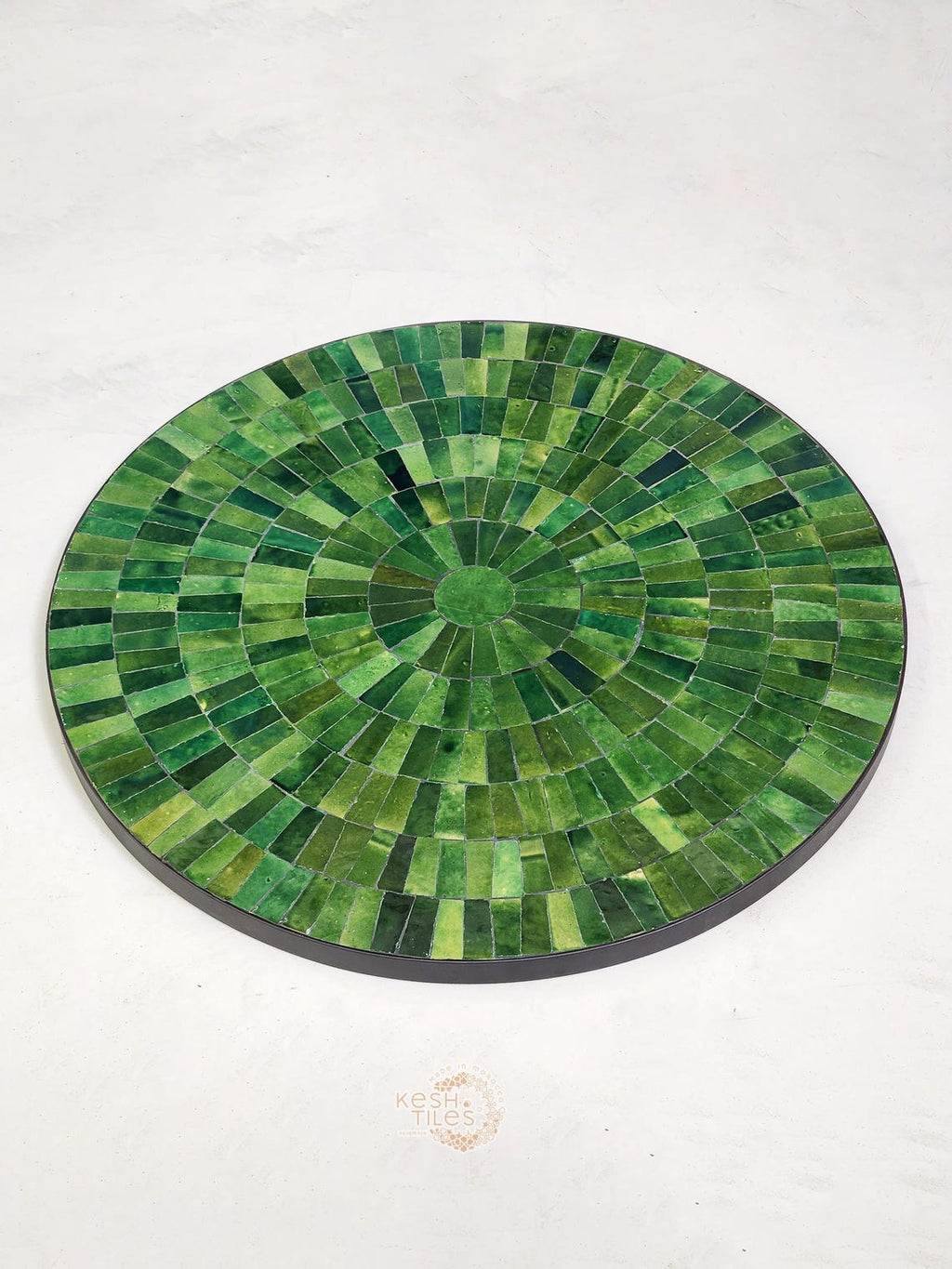 Amud - Green Mosaic Table, Round Handmade Moroccan Zellige Patio Table
