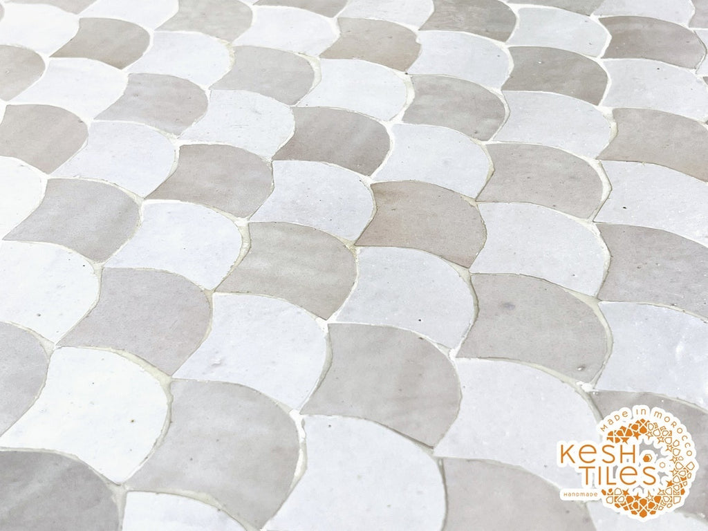 Kawtar - Off-White and Beige Mosaic Table, Round Fish-Scale Tile