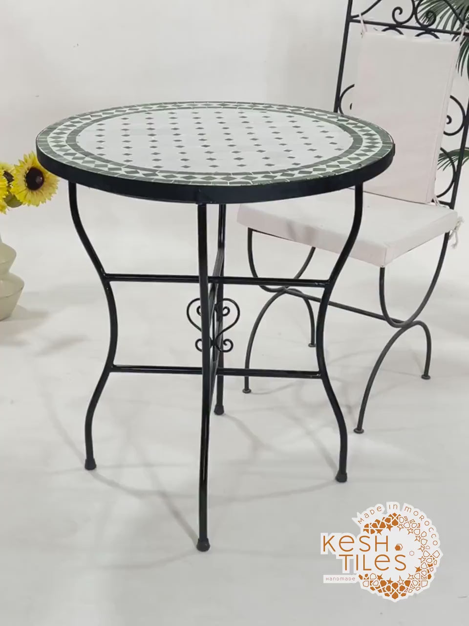 Tidili - Fern Green Mosaic Table, Round Handmade Moroccan Patio Table