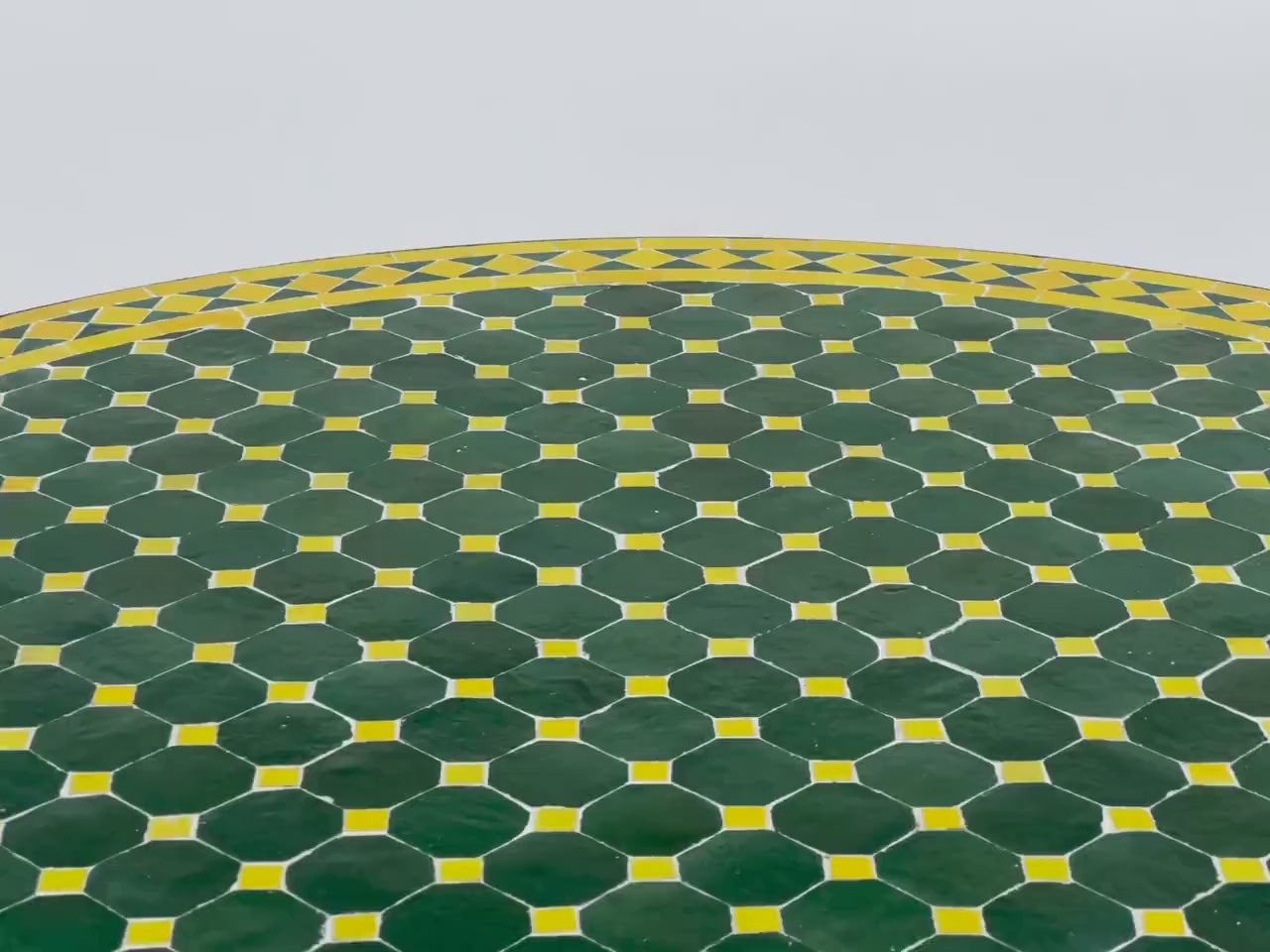 Asmae - Green Yellow Mosaic Dining Table 48 Inch, Round Moroccan Zellige Table