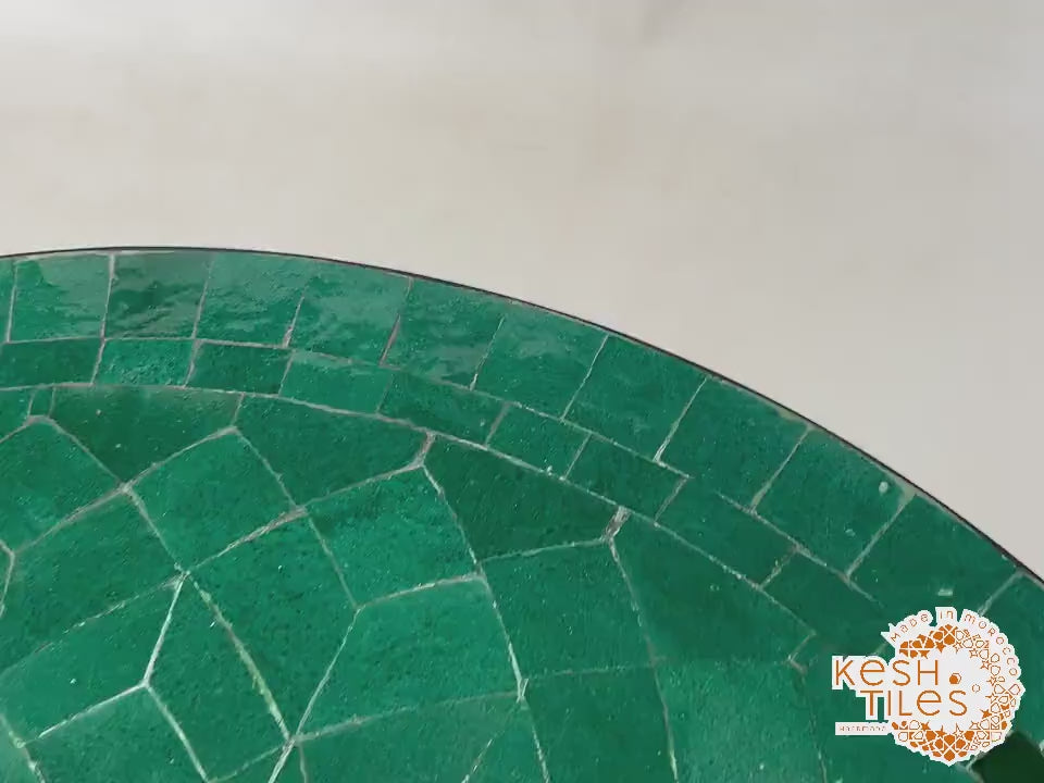 Drâa - Round Green Mosaic Table, Handmade Moroccan Flower Design Table