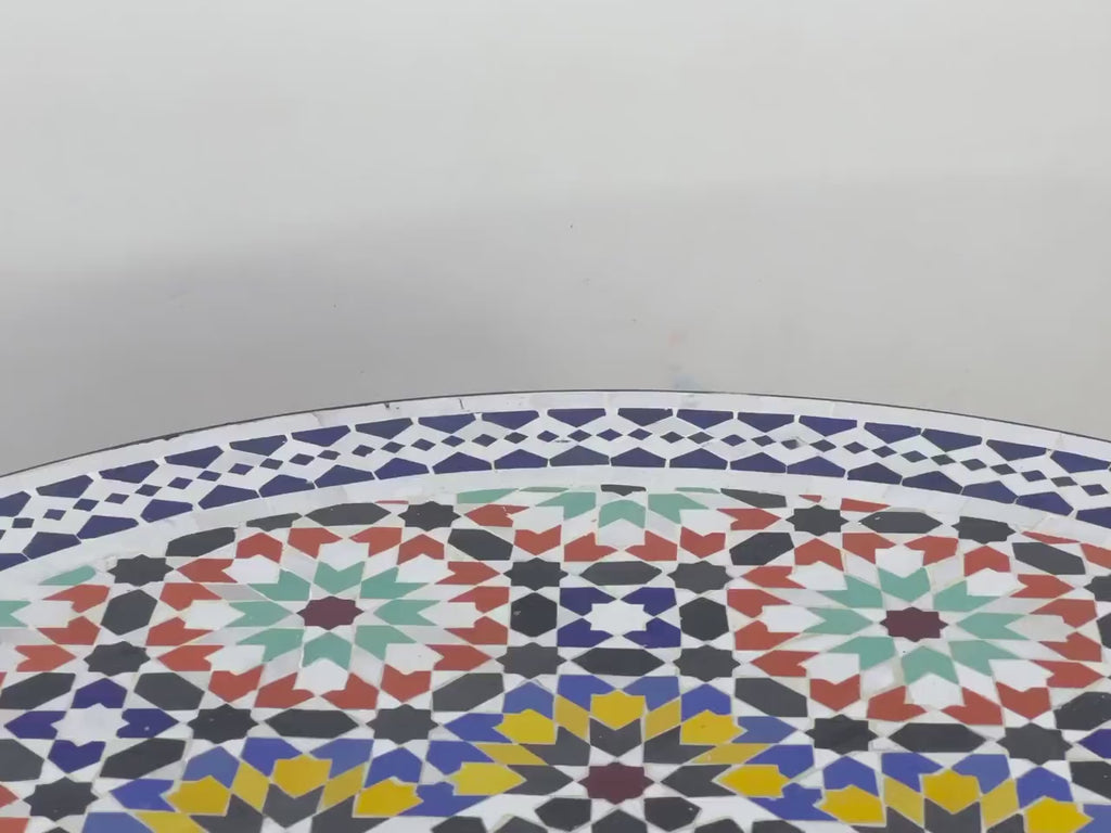 Izza - Green Yellow Mosaic Dining Table 48 Inch, Round Moroccan Zellige Table